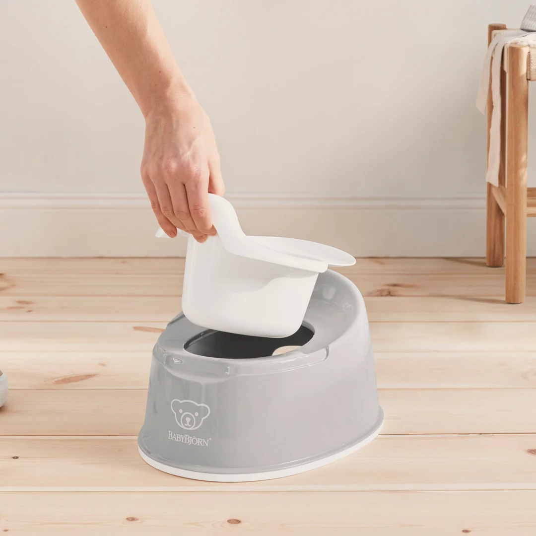 BabyBjörn Smart Potte - Grå/Hvid - Image 7