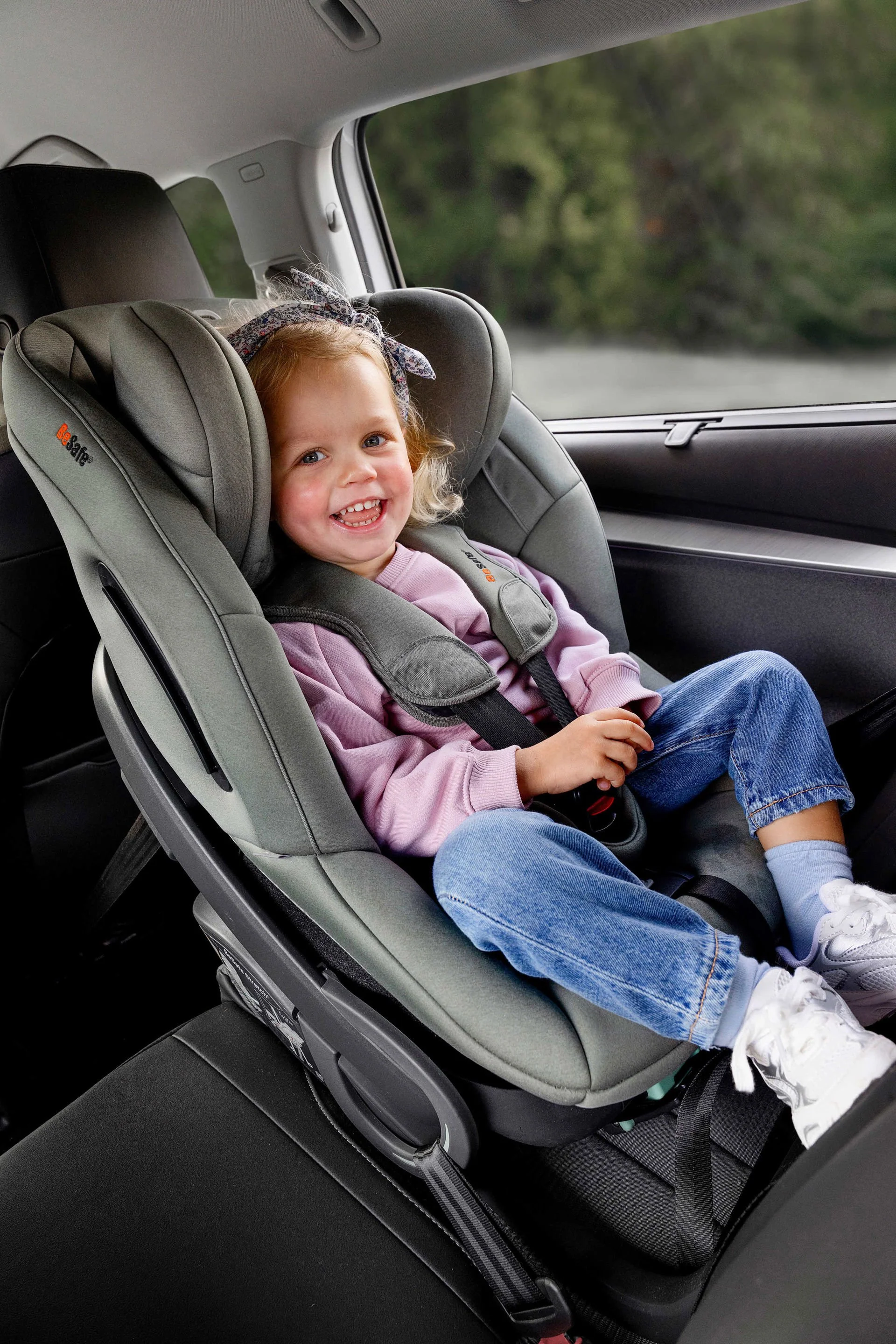 BeSafe IZI Stretch2 - Black Cab - Image 3